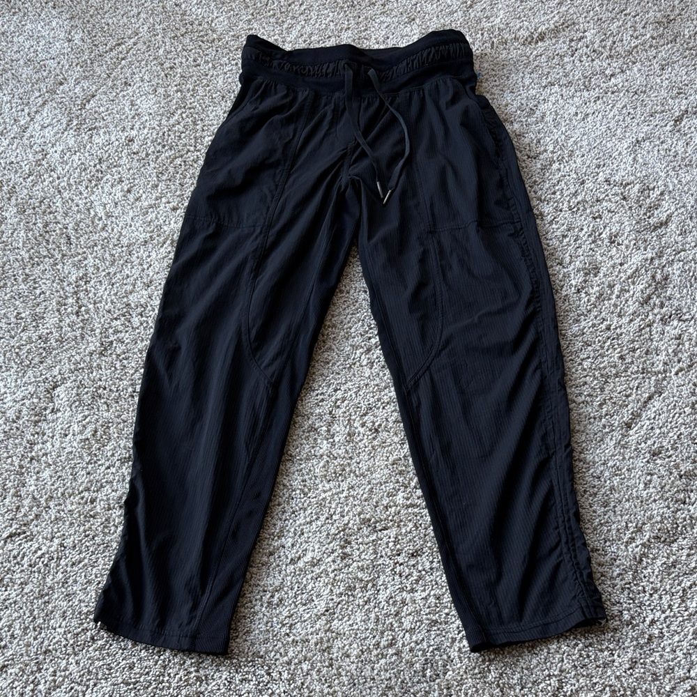 Lululemon Dance Studio Mid-Rise Cropped Pant